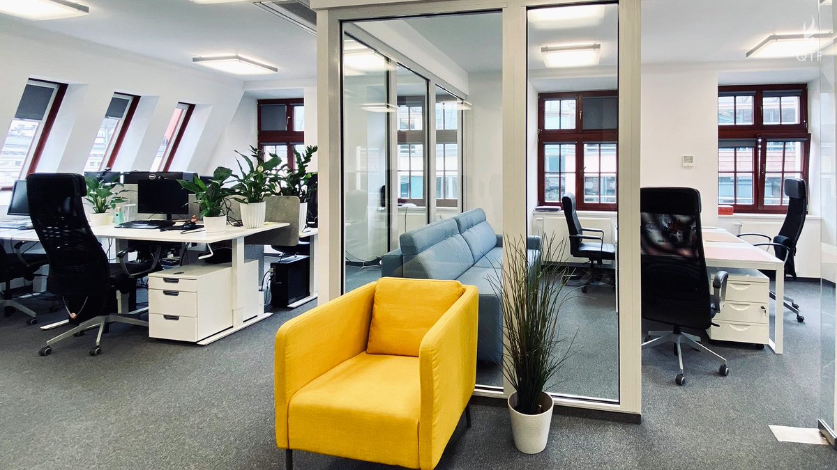 qtfcompany's tweet photo. Today, we celebrate the 7th anniversary of the opening of the Poland-based office 🥳

See how our space has changed during this time 👇

#QTF #QTFcompany #QTFoffice https://t.co/ywnBTEIxqO