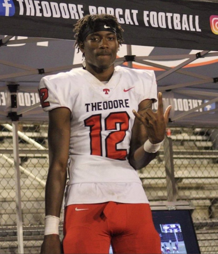 Josh Yeend (@coach_jyeend) on Twitter photo 1 matchup I’m looking forward to Friday night. <a href="/CrenshawXayvier/">Zay Crenshaw</a> Vs <a href="/KamreanJ/">Kamrean Johnson</a> #DAWGS #GHTD 1 matchup I’m looking forward to Friday night. <a href="/CrenshawXayvier/">Zay Crenshaw</a> Vs <a href="/KamreanJ/">Kamrean Johnson</a> #DAWGS #GHTD