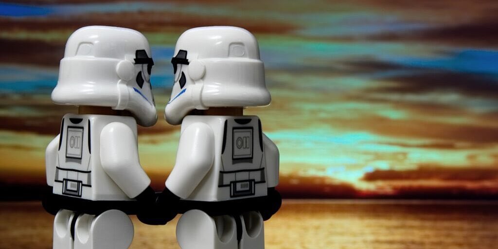 bartdevreede's tweet image. alpheninside.nl/gegijzeld-in-j… #pride #lhbtiq #woke #feyenoord #kokcu #GeertWilders