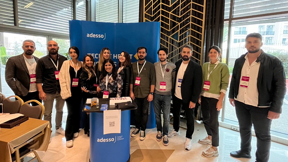 adessoturkey's tweet photo. Devnot Developer Summit’te yaklaşık 500 yazılım geliştiriciyle yüz yüze buluşmanın mutluluğunu yaşadık! 🤩
Tech Head’lerimizden Bilgehan Berberoğlu, sunumu sonrasında gelen soruları yanıtladı. Bir başka summit’te görüşmek üzere! 👋
@devnot_
#devnotsummit22 #adessoTurkey https://t.co/yVgjckpSTh