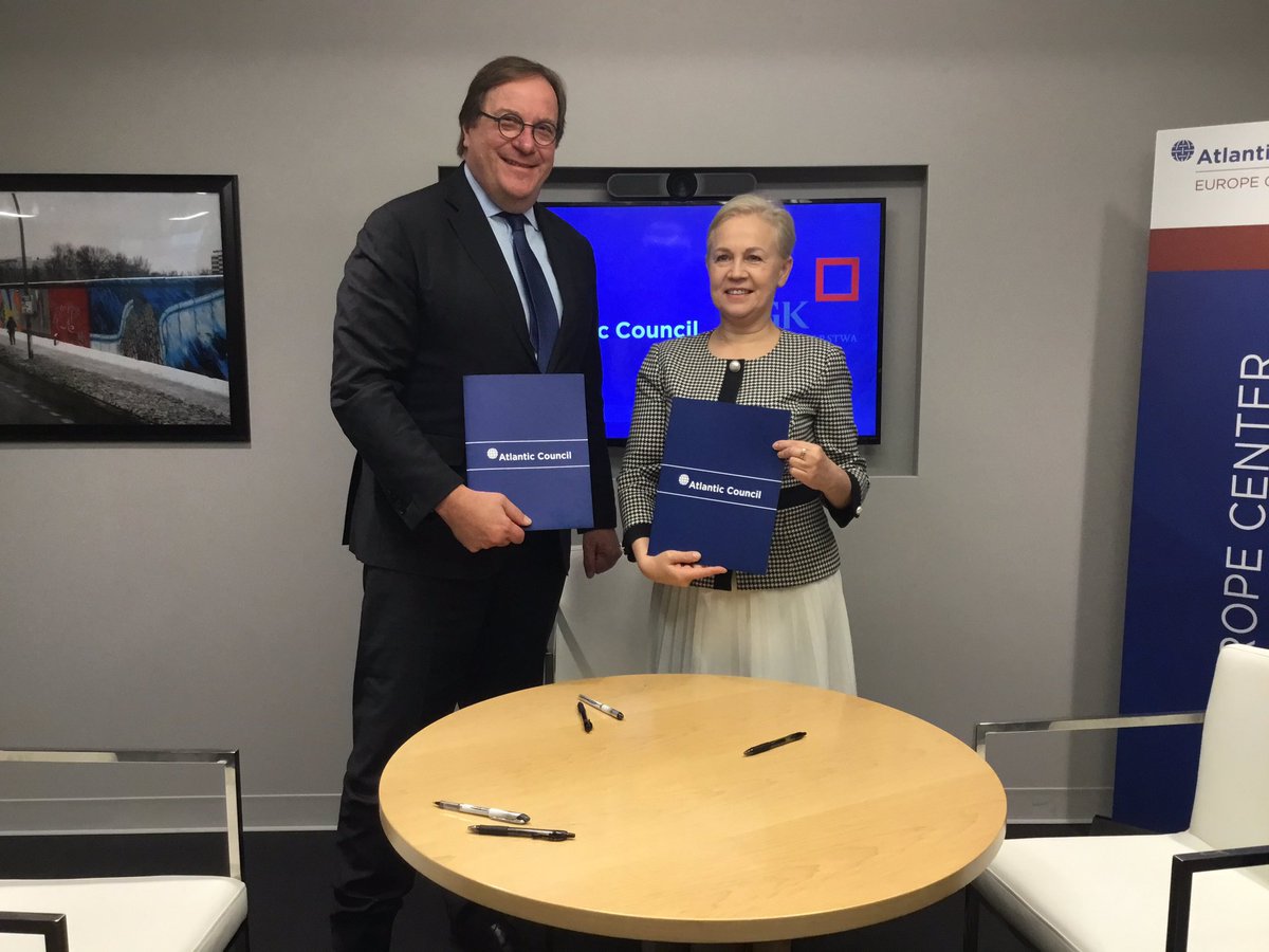 BDaszynska's tweet photo. I am very glad to announce strategic partership between @BGK_pl and @AtlanticCouncil. Today more than ever we need to strenghten international cooperation to face energy and cyber security challanges as well as boost support for #ThreeSeasInitiative.
#BGK #3seaseurope https://t.co/0OoD94HtnF