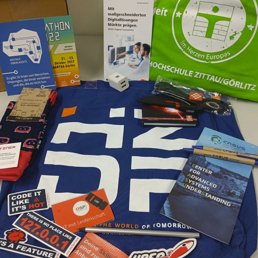 CASUSscience's tweet photo. Happy to be in the bag (& on the map). A look into the #Erstibeutel of @HochschuleZiGr's computer science students reveals the concentrated #IT power of Eastern Saxony! Enjoy the studies & contact @CASUSscience for internship, thesis or job opportunities. @fsri_hszg @HZDR_Dresden https://t.co/B5E4BzoreC