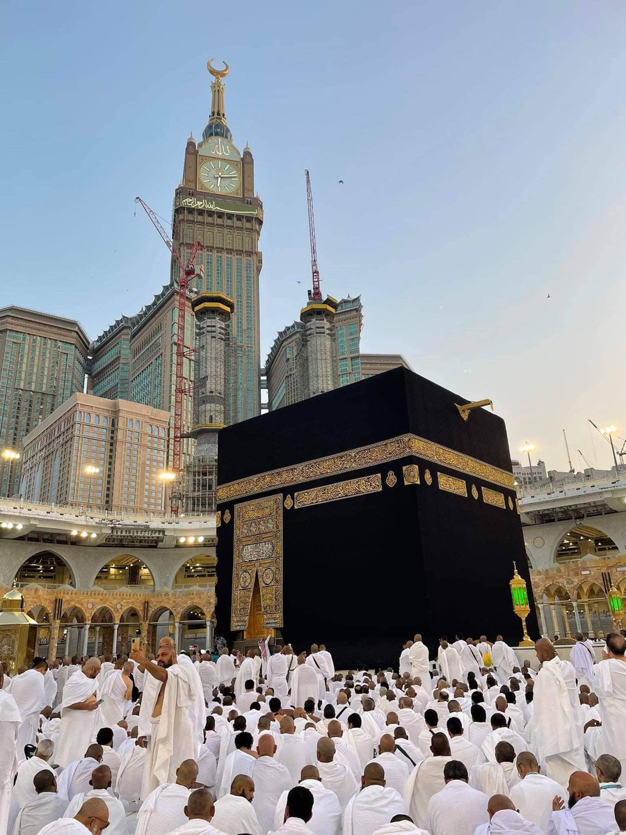 insharifain's tweet photo. Beautiful picture of the Ka’bah at the time of sunset.

Shared by brother Abu Hurairah https://t.co/vRVjyxlY0d