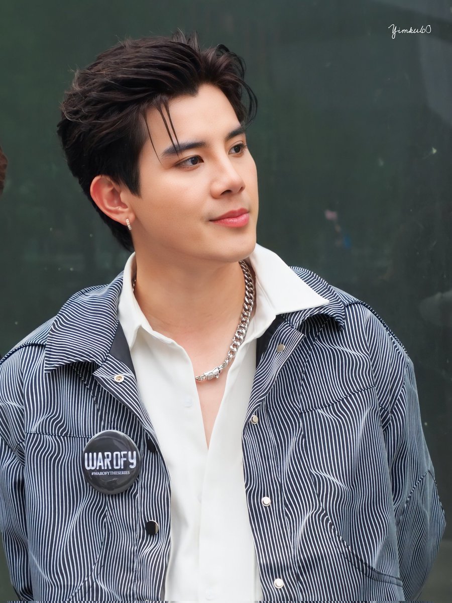 yimku60's tweet photo. เท่มว๊ากกกก 😎
#Markpoom
#melodyoflife13 #mol13
#warofytheseries #yidol https://t.co/sqXURcrXOb