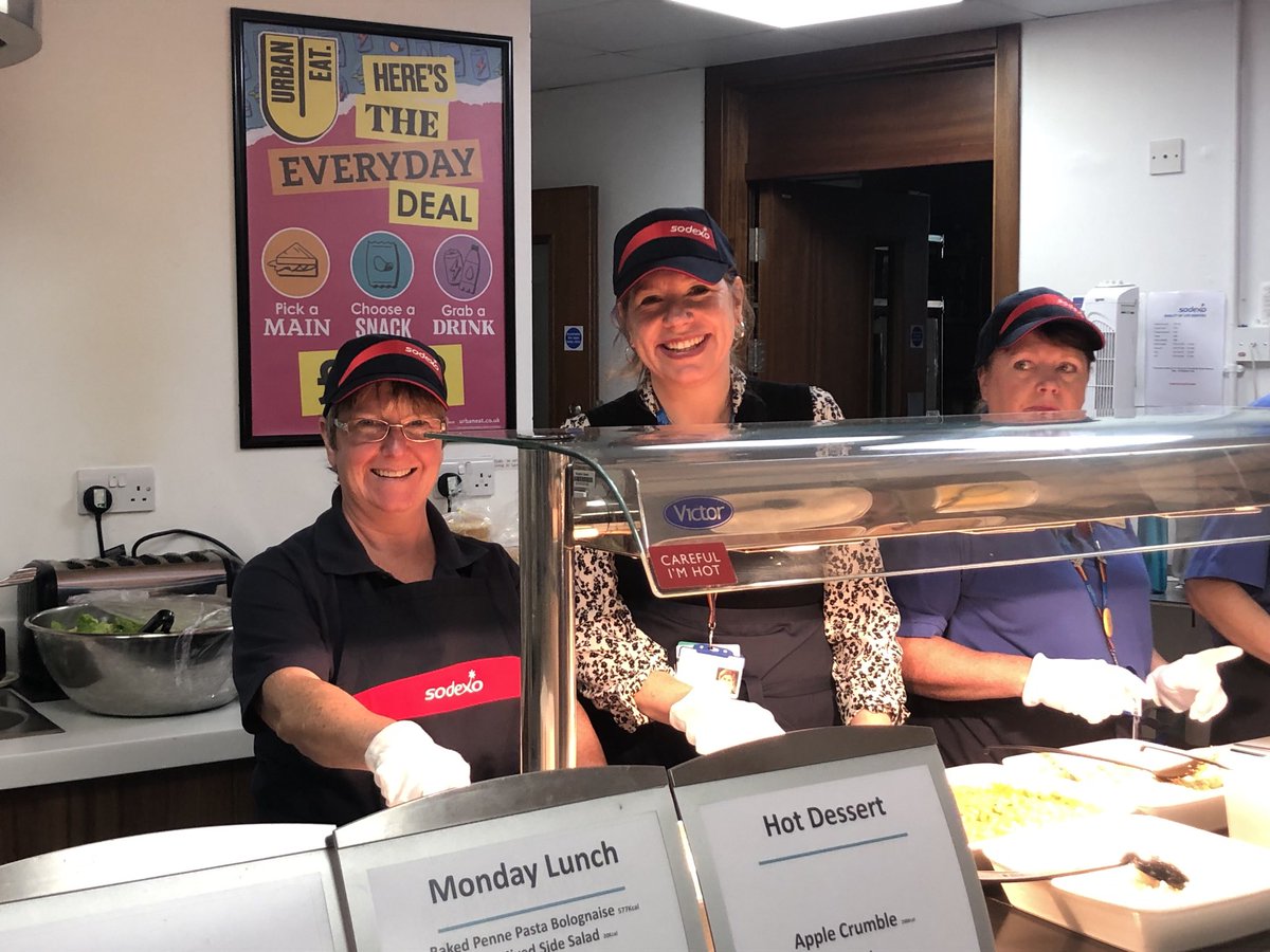 hannahfoster4x's tweet photo. Delighted to be serving lunch with our great colleagues @SodexoUK_IRE in @RoyalDevonNHS Barnstaple restaurant. #teamroyaldevonweek https://t.co/pdJUzNIbMv