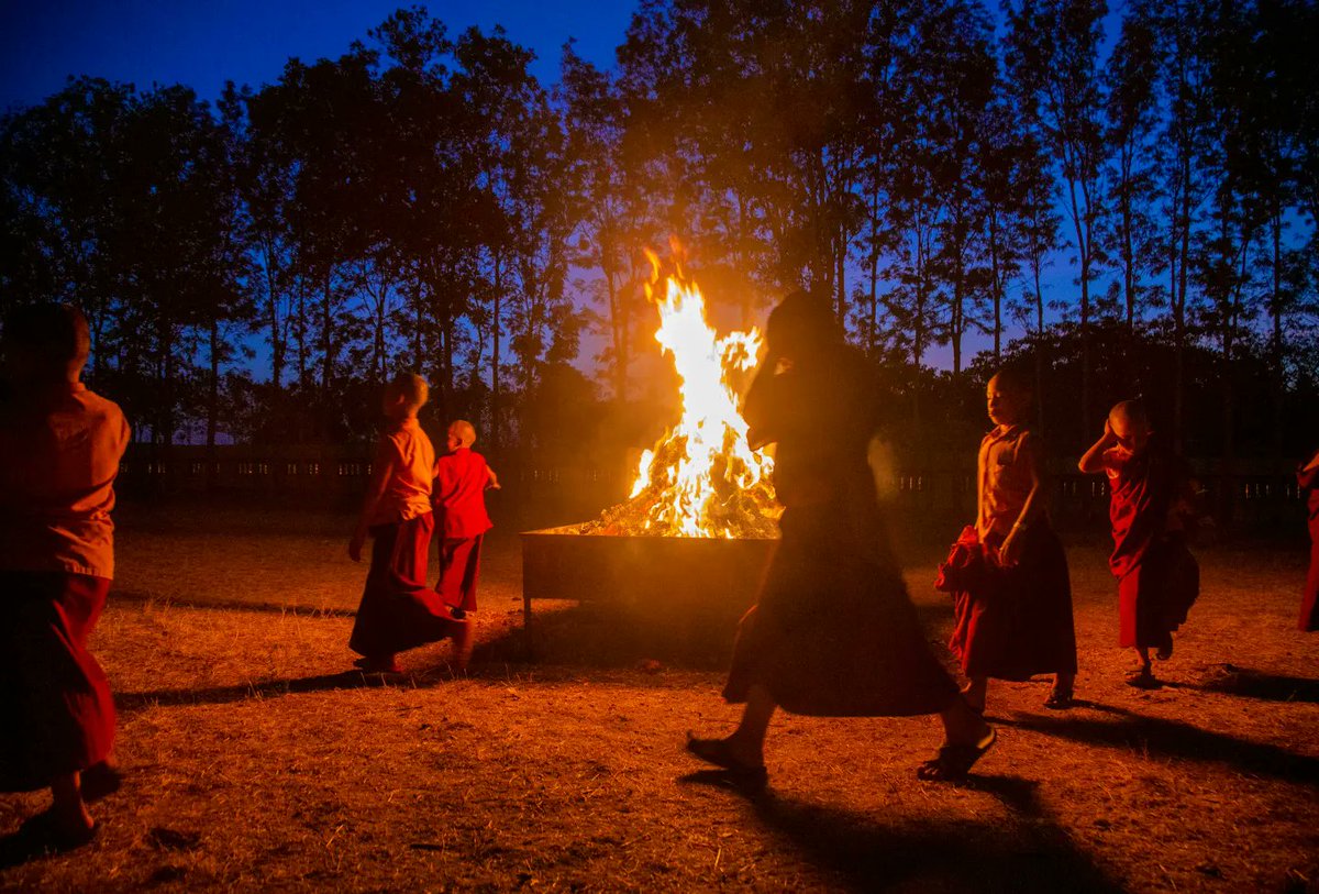 Monks during Thanka festival
Karnataka , India #india #travelphotograhy #Buddhism #NFTphotographers