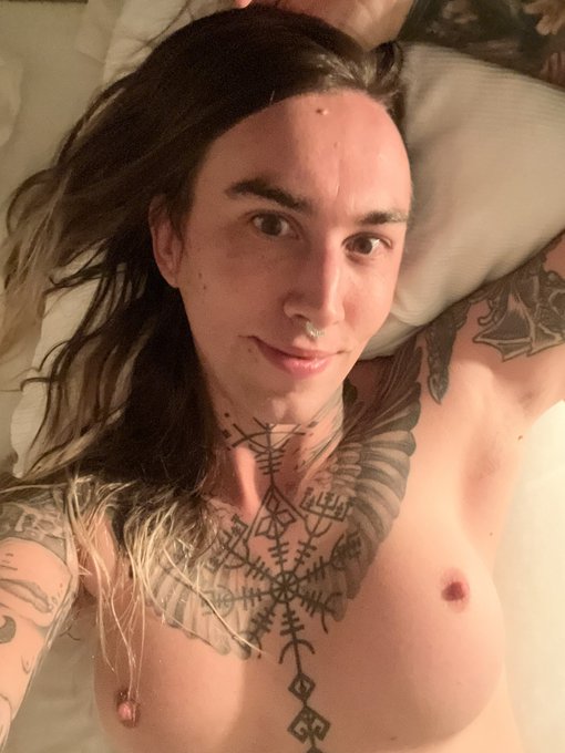 Felt cute last night https://t.co/SxgZB8rojm<a href="/tag/tgirl"class="tags"><span>#tgirl</span></a><a href="/tag/shemale"class="tags"><span>#shemale</span></a>