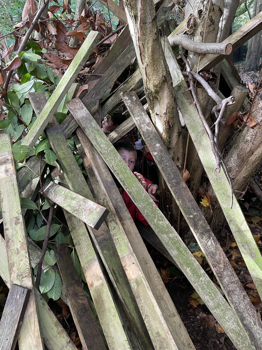 BGS_Outdoors's tweet photo. Year 6 have been creating some sturdy shelters in Outdoor Learning to gear them up for their WW2 History topic next term. In a part of topic they will be investigating ‘Anderson Shelters’.Most shelters survived the log bombs that the shelters were subjected to. @BishopsgateSch https://t.co/T2er0PRnV7