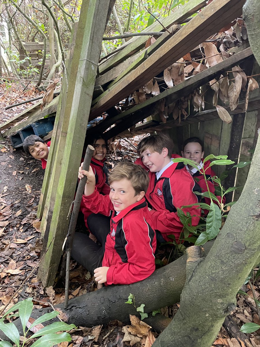 BGS_Outdoors's tweet photo. Year 6 have been creating some sturdy shelters in Outdoor Learning to gear them up for their WW2 History topic next term. In a part of topic they will be investigating ‘Anderson Shelters’.Most shelters survived the log bombs that the shelters were subjected to. @BishopsgateSch https://t.co/T2er0PRnV7