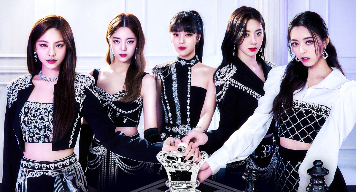 allkpop's tweet photo. #ITZY adds four Southeast Asian stops to their 1st world tour 'CHECKMATE' https://t.co/u8FMjKhCVW https://t.co/ktwddvEXtw