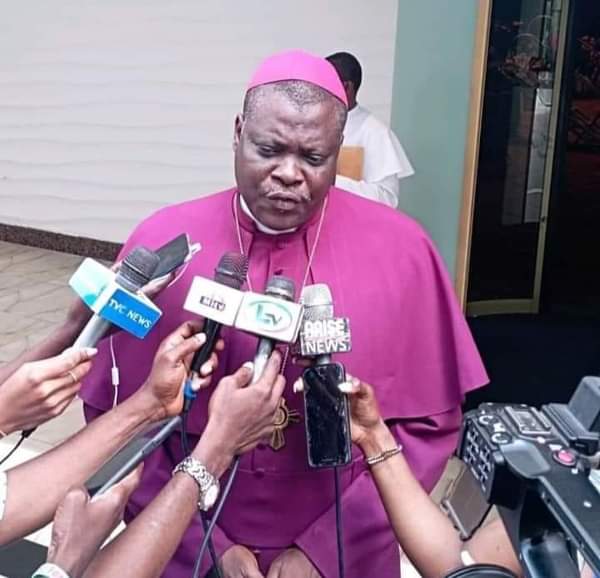 oluchristty's tweet photo. 2023: God Will Punish Us If We Don’t Support Tinubu, Says Lagos CAN Chairman https://t.co/UckM4zYZHl