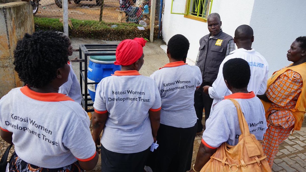 katosiwomen's tweet photo. An additional hand washing facility was installed in the community at Katosi landing site with support from @archenoVa 
#GlobalHandwashingDay2022 https://t.co/lBRGszsZBV