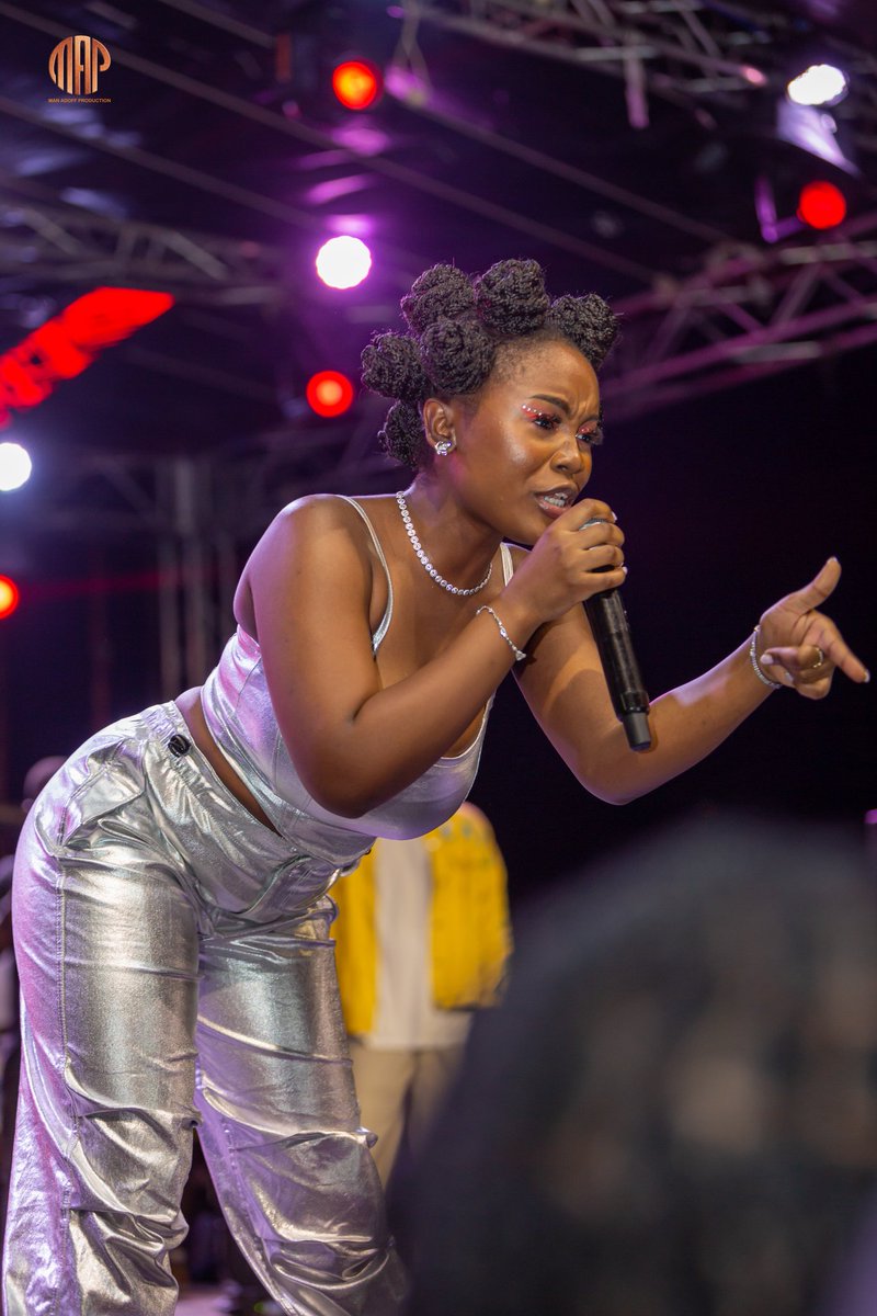 ManAdoffProd's tweet photo. @Gyakie_ at the @tidalravefest #gyakie #TidalRave22 #mapgh https://t.co/YGVDxVSTOE