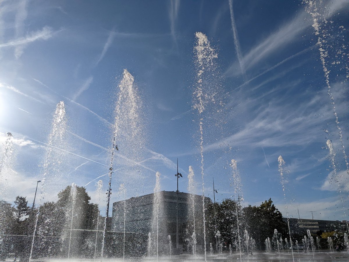 momiagematsuge's tweet image. 飛行機まで時間あるからジュネーブ見学。まずは国連本部！
#firstglobalchallenge 
#FGCteamJapan 
#FGC2022Geneva 
#ロボコン