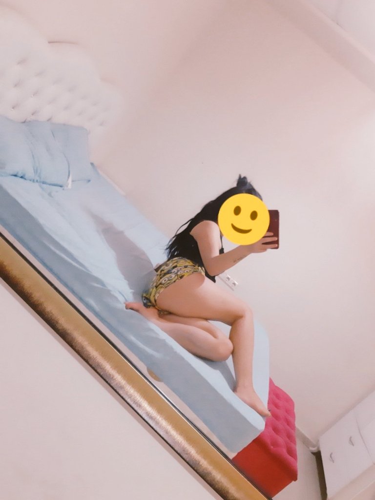 asu93039028's tweet photo. Asuuu 0530 725 72 74 ücret elden kendi yerim yok 1 saat 500 günlük evde görüşüyorum 👅👀😘 https://t.co/7bqsdpOqUt