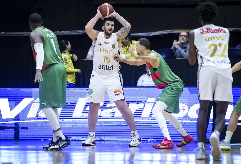 lamaquinablanca's tweet photo. Esteban Batista fue destacado por su actuación en @LSbaloncesto en el grupo C 🫡
Felicitaciones 💪🏼 
#OlimpiaSomosTodos🔴⚪ https://t.co/13qVbPbkRk