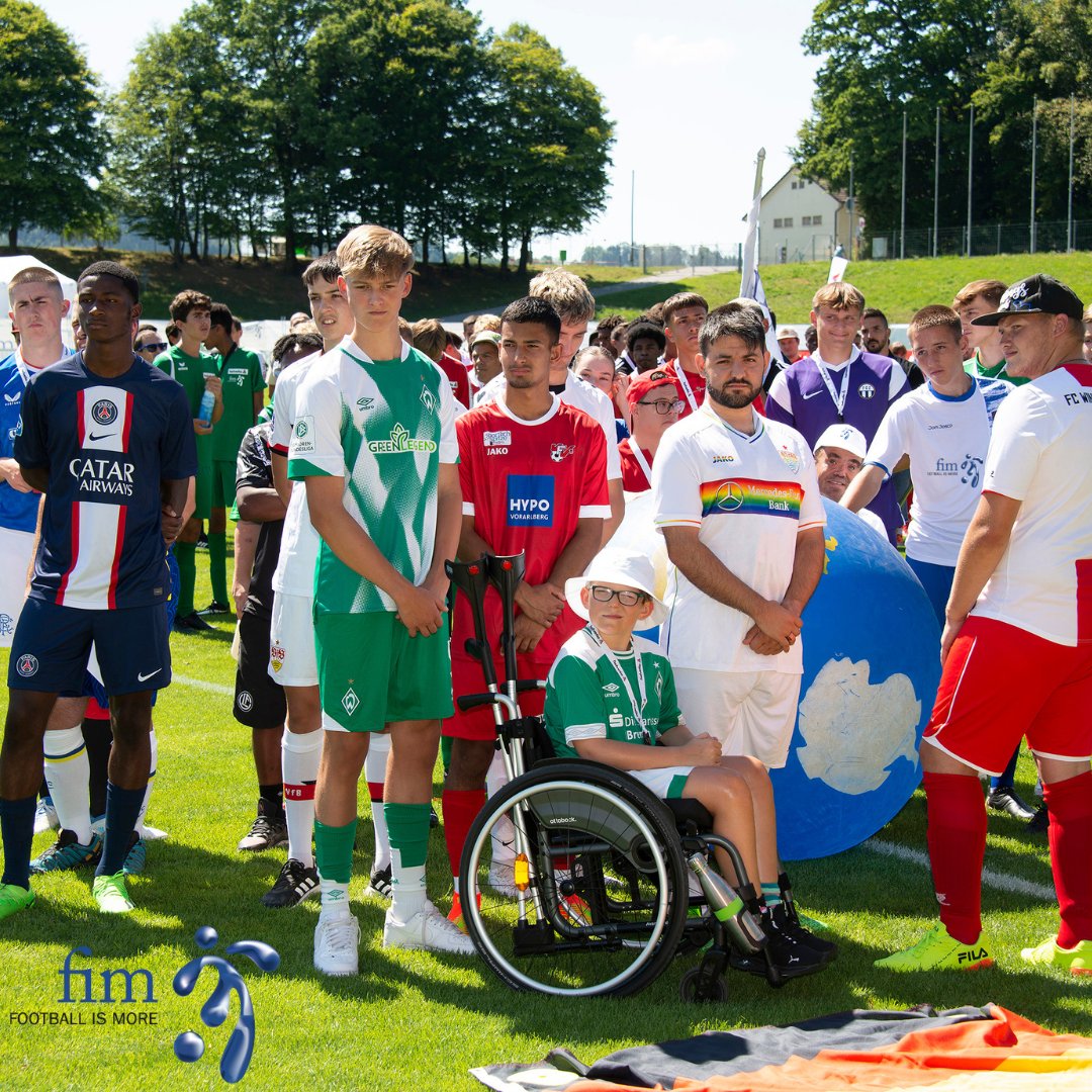 Die Vielfalt ist der Mehrwert der Einheit!
Diversity is the added value of unity!

FOOTBALL IS MORE foundation
footballismore.org