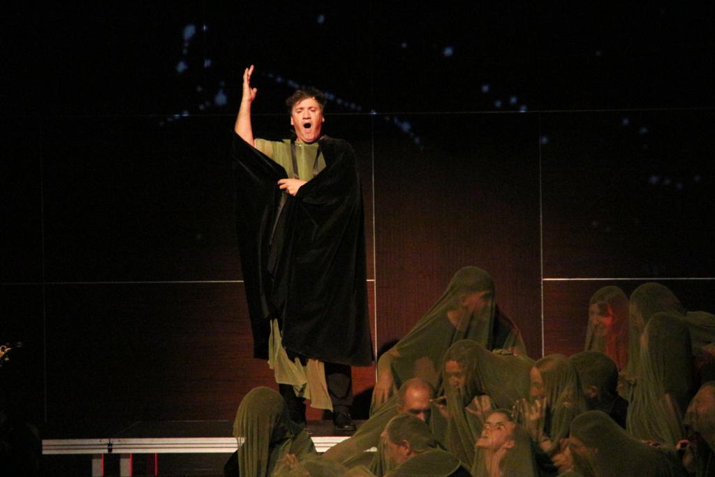 🎶Un plaer tornar a escena amb <a href="/vespresdarnadi/">Vespres d'Arnadí</a> amb l'opera Purcell Dodo&amp;Eneas i al <a href="/Kursaalmanresa/">Kursaal Manresa</a> 

Més encara fer-ho amb @laiafrigole, Salvador Parrón, Marta Valero i Jordi Domènech (en la seva última funció)
sota la direcció de Dani Espasa🔝

Una actuació plena d'emoció!🥲