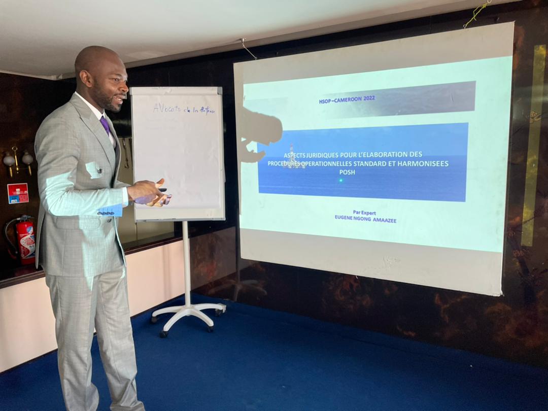UNODC_BMB's tweet photo. Renforcement de la chaîne de lutte contre la criminalité maritime @UNODC_MCP a déployé 2 consultants au 🇨🇲 pour appuyer les #AEM dans la rédaction des #HSOPs dans le cadre du #PASSMAR co-financé par #l’UE @DUeGabonGeStp @MiwaKatoEmpower https://t.co/y6pagkXEGI