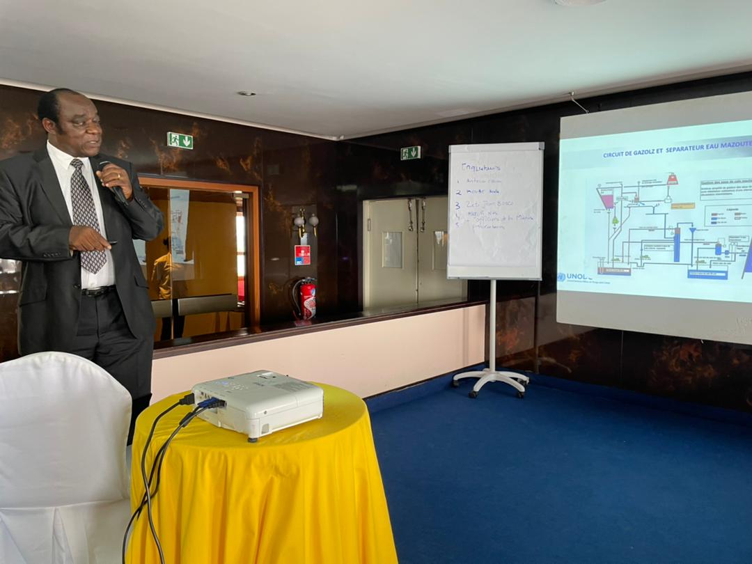 UNODC_BMB's tweet photo. Renforcement de la chaîne de lutte contre la criminalité maritime @UNODC_MCP a déployé 2 consultants au 🇨🇲 pour appuyer les #AEM dans la rédaction des #HSOPs dans le cadre du #PASSMAR co-financé par #l’UE @DUeGabonGeStp @MiwaKatoEmpower https://t.co/y6pagkXEGI