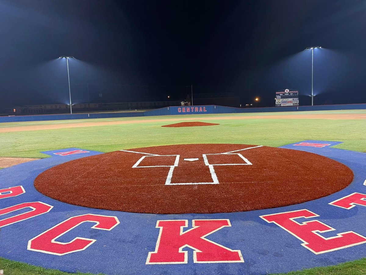 GLogan_Musco's tweet photo. @NeshobaCentral @NeshobaAD got better today with their new TLC for LED system from @MuscoLighting on the baseball and softball field. Athletes now get to experience industry-best glare control for maximized on-field playability, backed by Musco’s 25 year parts and labor warranty. https://t.co/dxLsWeE2XD