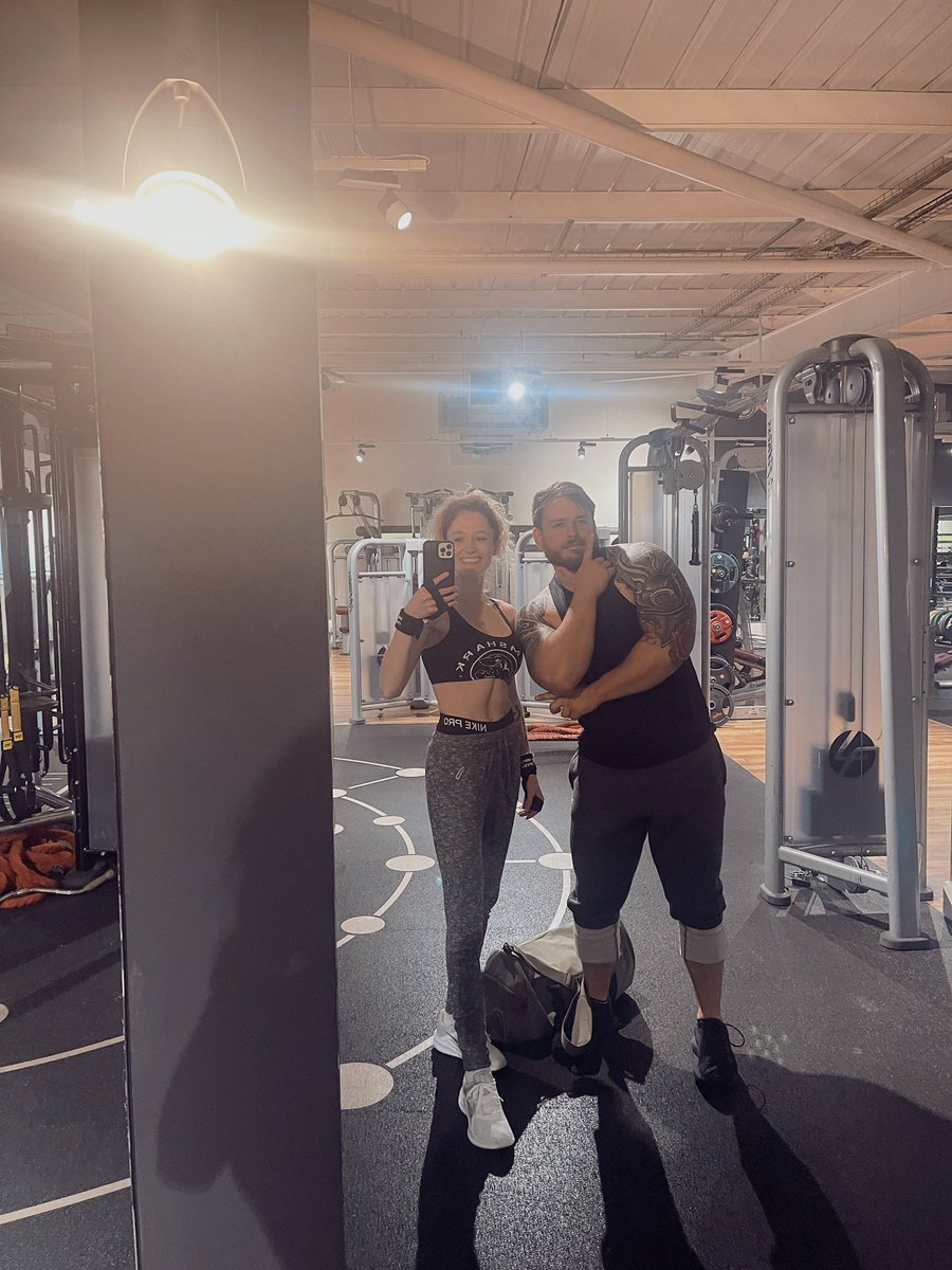 Janet Devlin 🌞 on Twitter: "First day back in the gym since February 🫠 didn’t have to do it