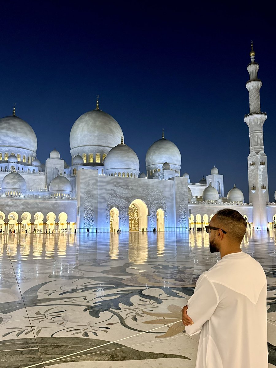 SuperSaf's tweet photo. Falling in love with the UAE  🇦🇪💚 #SubhanAllah

📷 #iPhone14ProMax https://t.co/pqXJ69r8FY