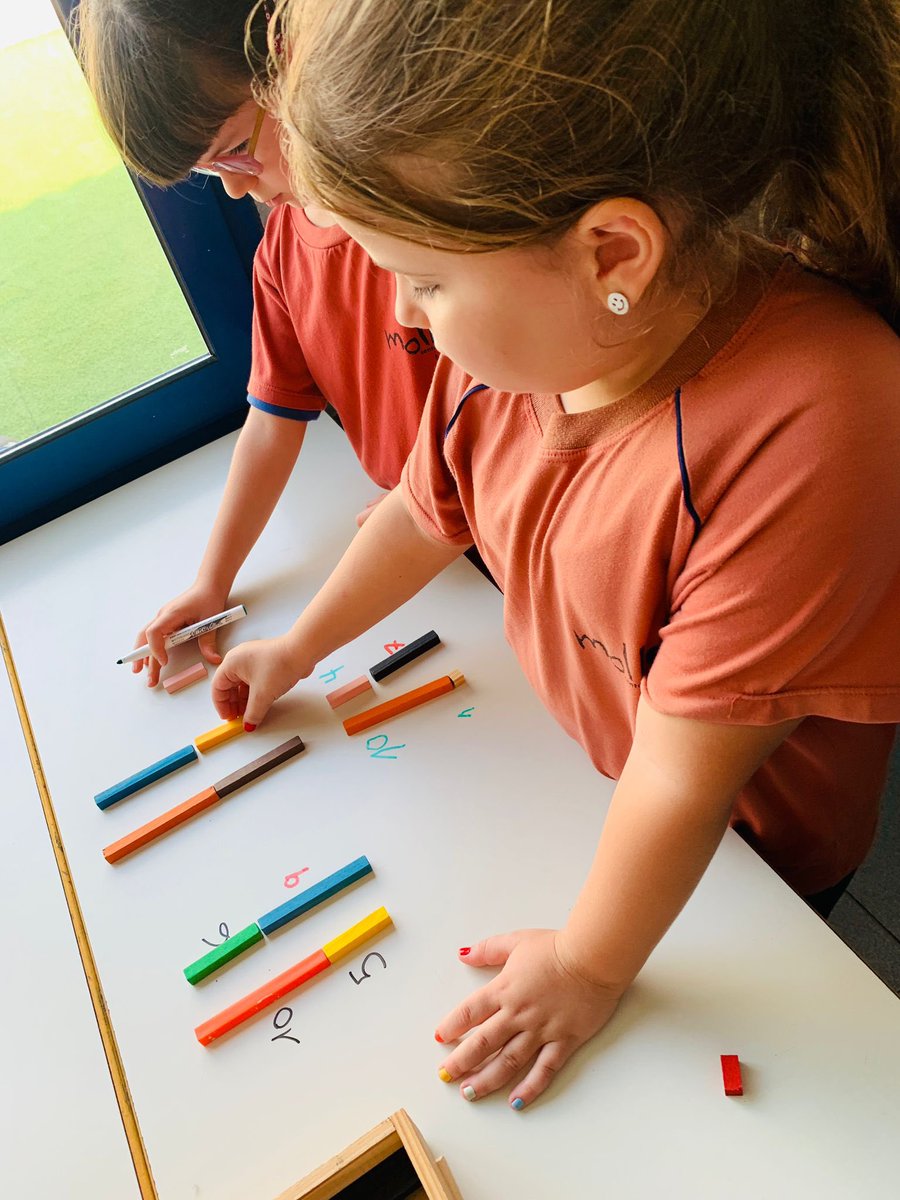 CEM1931's tweet photo. | PRIMÀRIA |
A 2n de #Primària calculem i resolem diferents operacions #matemàtiques amb els #reglets.
@tekmaneducation
#aprendre #somcem #escola #molletdelvalles #alumnes https://t.co/GEvGBC1eha