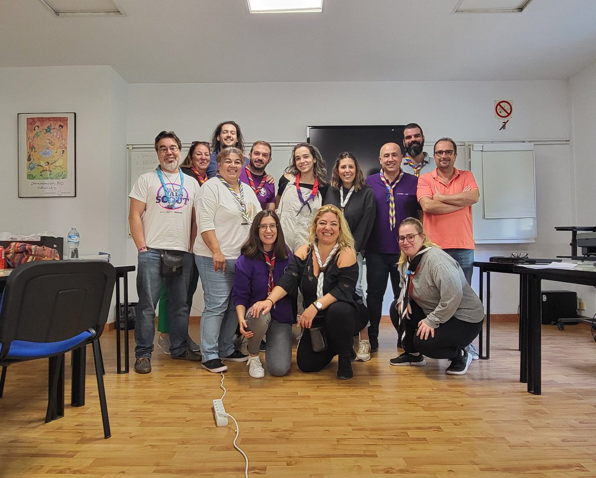 ASDEEx's tweet photo. Este fin de semana hemos estado en Madrid junto a @scout_es para trabajar en la política de protección y buen trato hacia niños, niñas y adolescentes. https://t.co/WESETZDo63