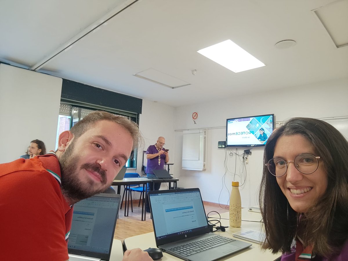 ASDEEx's tweet photo. Este fin de semana hemos estado en Madrid junto a @scout_es para trabajar en la política de protección y buen trato hacia niños, niñas y adolescentes. https://t.co/WESETZDo63