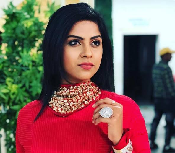 trpnewsofficial's tweet photo. #ExclusiveOnTRPNEWS
#SwardaThigale to play the lead opposite #FahmaanKhan in #Balajitelifilm Next on @ColorsTV
#SwardaThigaleย stands a bright chance of bagging the show. Accordingto sources, #Swarda audition has been loved by the makers and she can be finalized for the show. https://t.co/ONWpRiP4DE