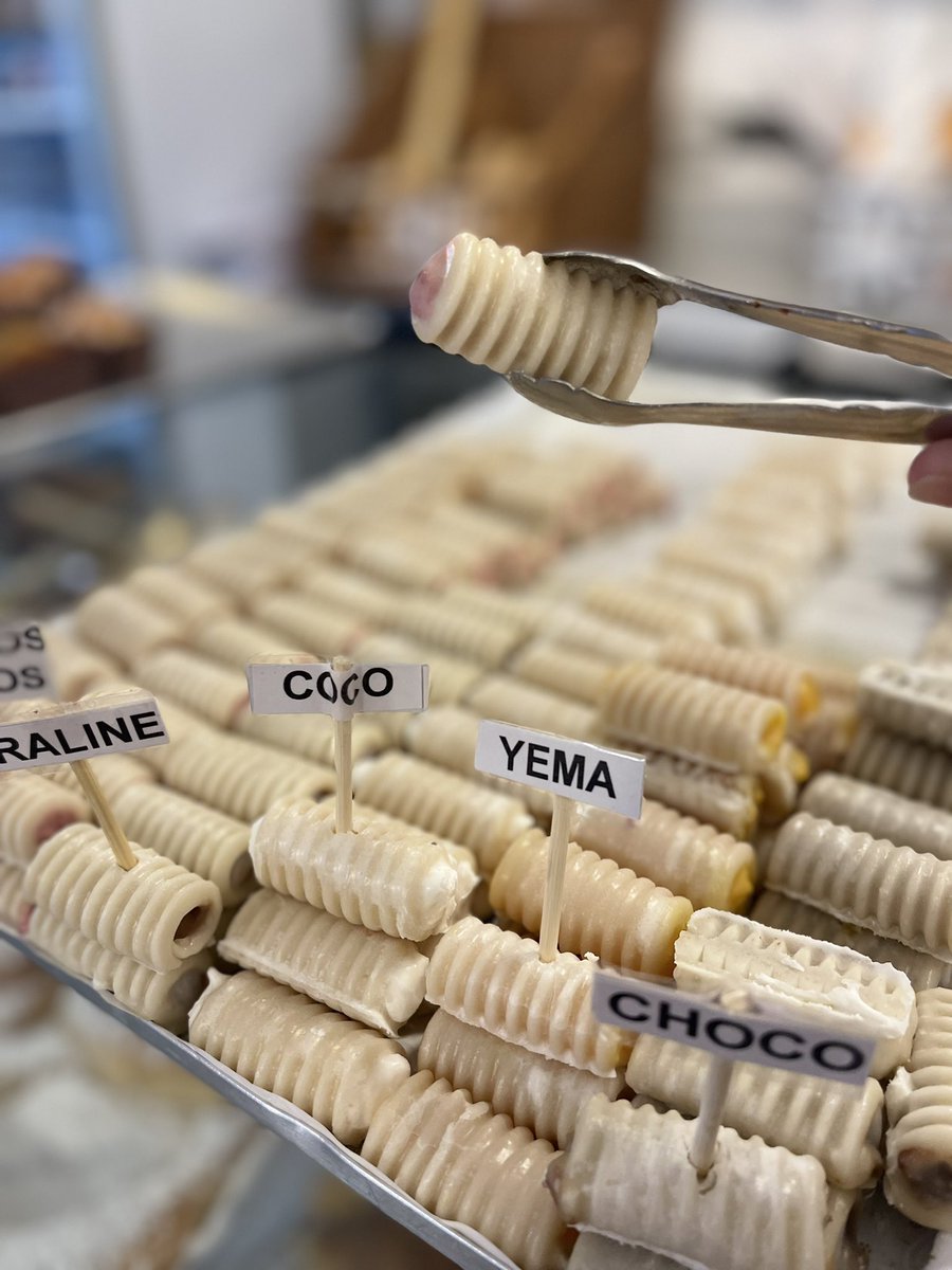 #Bunuelos y #Huesosdesanto ya están disponibles en #FormentorPastelería.
formentorensaimadas.com