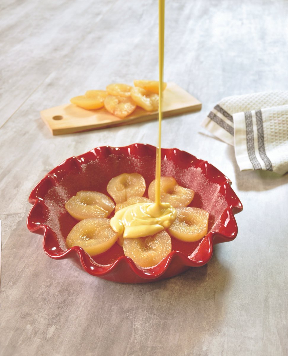 LocalRoot221's tweet image. The graceful ruffled edge on the Emile Henry Ruffled Pie Dish is inspired by vintage French bakeware and simplifies cutting and removing a tidy portion. The result - a feast for both the eyes and the palate!

Shop now: l8r.it/Fo8F
.
.
#localroot #kitchenstore #french