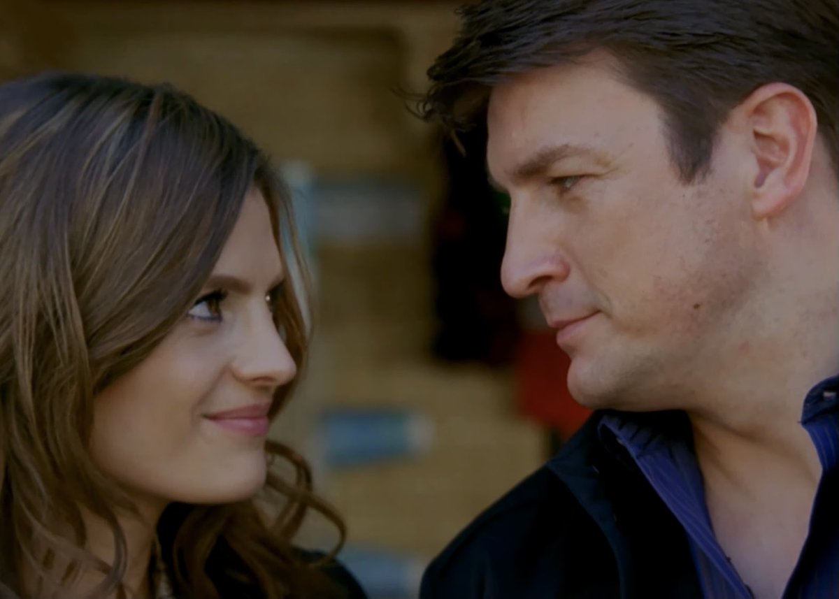 CastleFan09's tweet photo. Caskett Season 3 ❤️❤️❤️ https://t.co/zgYP8R3bt6