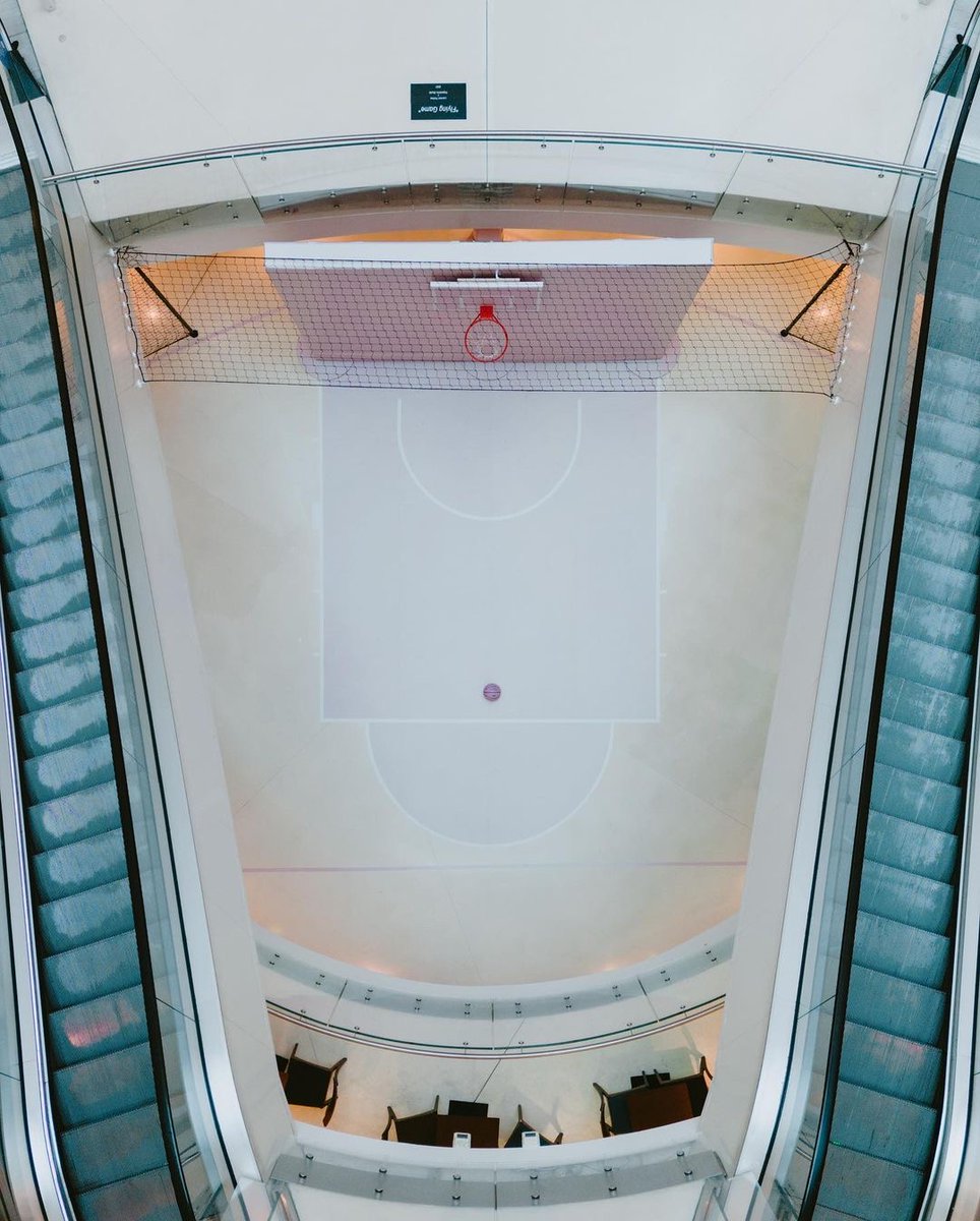 3x3ffbb's tweet photo. Du 13 octobre au 6 novembre 2022, le centre commercial @beaugrenelle accueille l'opération "Le Beau Match".

📸 IG/laurentperbos https://t.co/0IsdK2XOwP