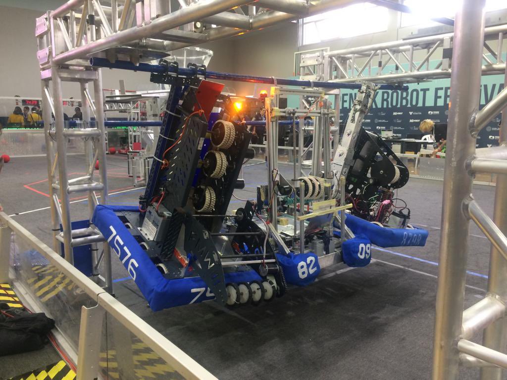 Çeyrek final maçında ittifakımızın tüm robotları hangarda!🔥