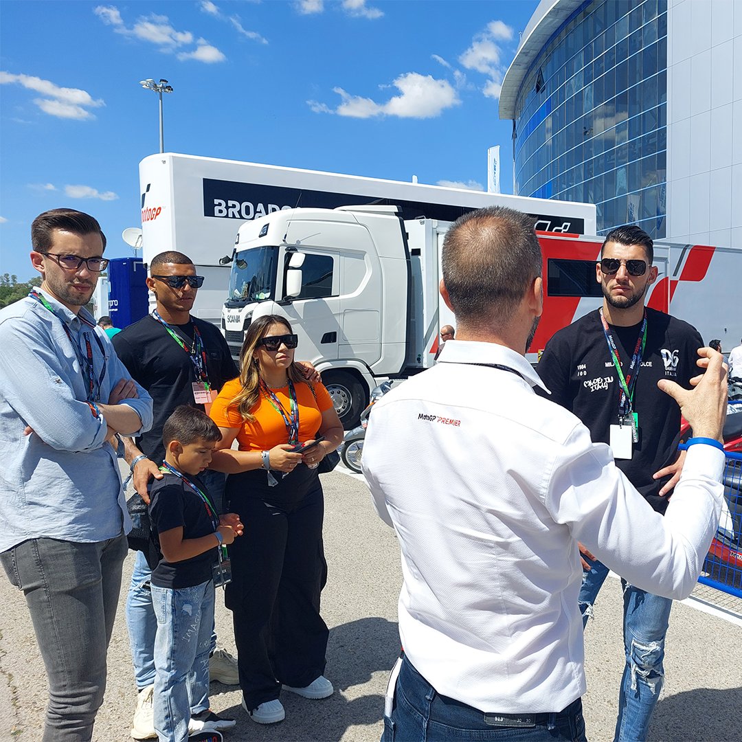 The #MotoGP World Championship is still up for grabs 🏆

Secure tickets now and watch the action unfold with #MotoGPPremier! Get great views, hospitality & access like:
✓VIP Garage Tour
✓Pit Lane Walk
✓Rider Appearances & more!

Get access 👉 bit.ly/motogppremier