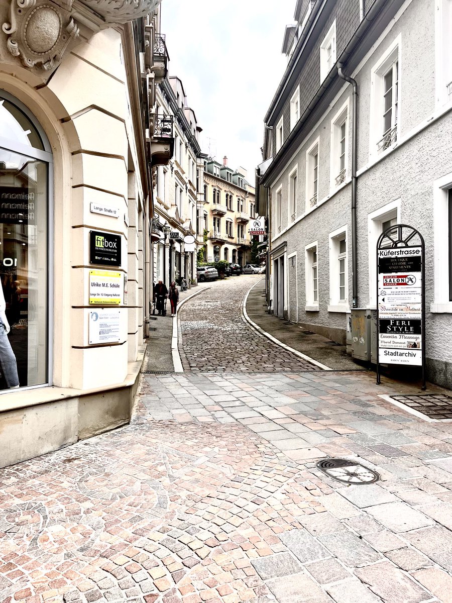 Milesandthecity's tweet photo. #photooftheday #badenbaden #architechture #city #citypics #photo #photodraphy #travel #travelphoto #traviling https://t.co/yNv6xaLtLr