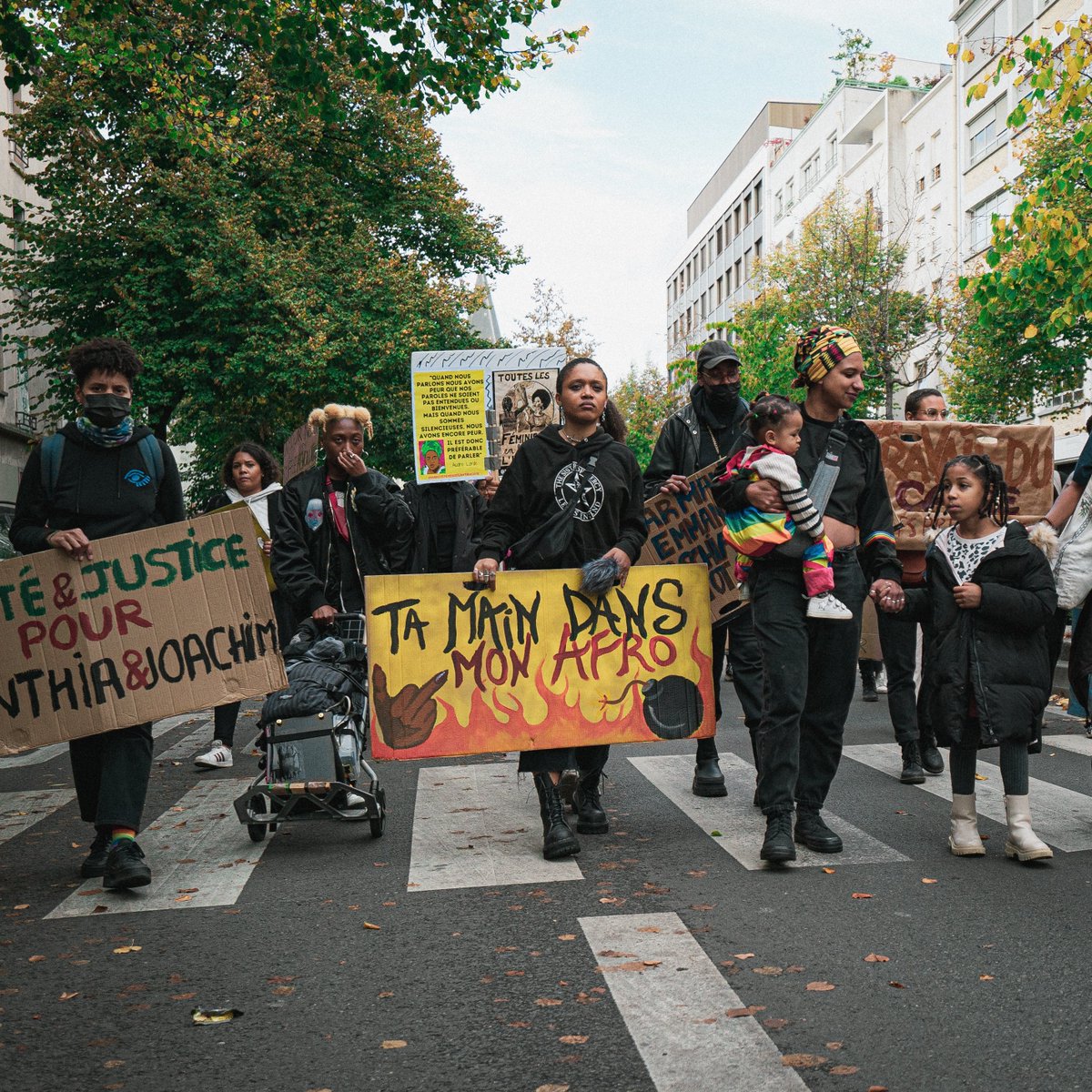 [REPORTAGE 📷] On était à la <a href="/MarcheFeministe/">marche féministe antiraciste</a>  à Saint-Denis (93) ce samedi. 

C'est à voir sur notre compte Instagram instagram.com/p/CjvxXY4o7ON/