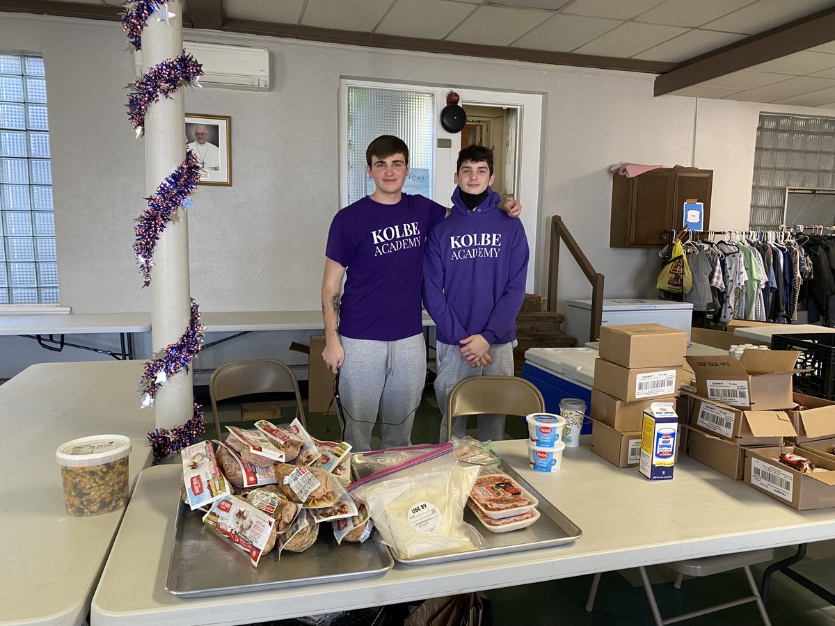 This past Friday, some of our awesome students, faculty, staff and administration spent time volunteering at Catholic Charities Soup Kitchen!!!