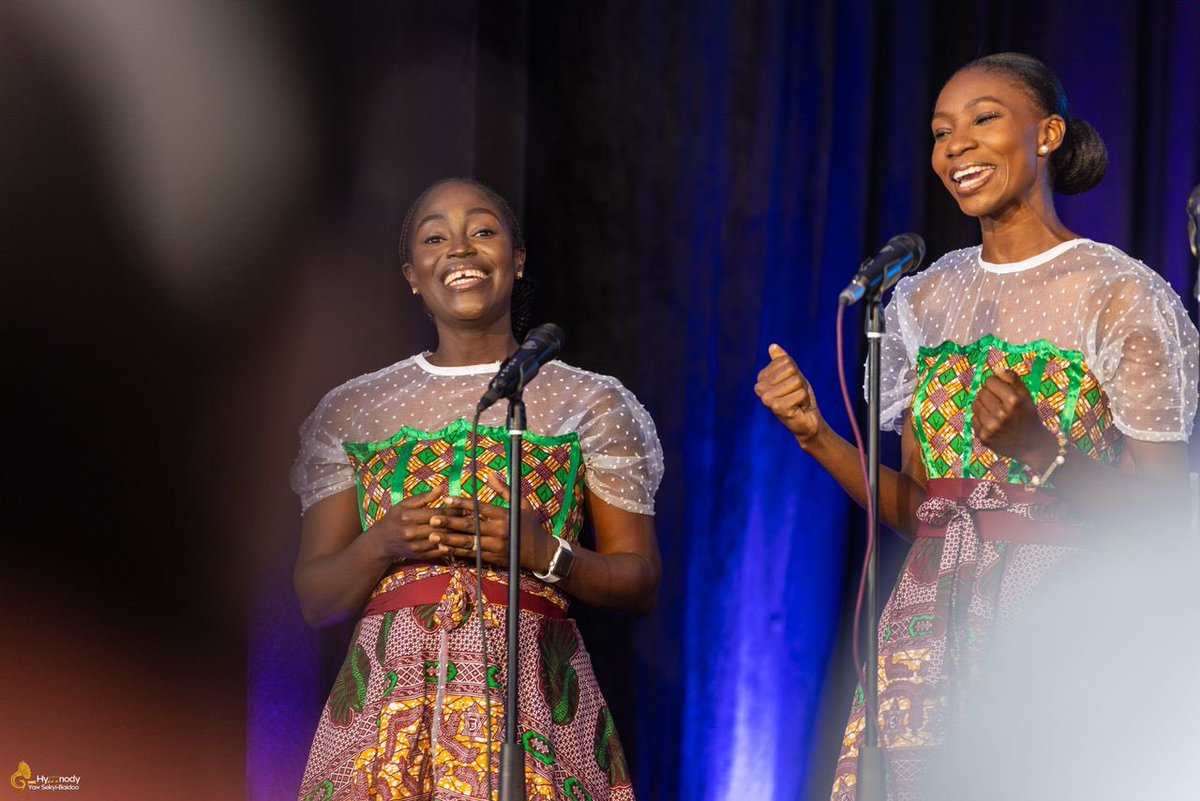 Gramophone_Gh's tweet photo. Let's take a look at some of the beautiful emotional moments felt during Hymnody! 
#emotions #GramophoneGhana #Gramophonechorus #choralmusicgh #smiles #hymnody #ProfJY #spiritfilled https://t.co/2zsLiXWo3y