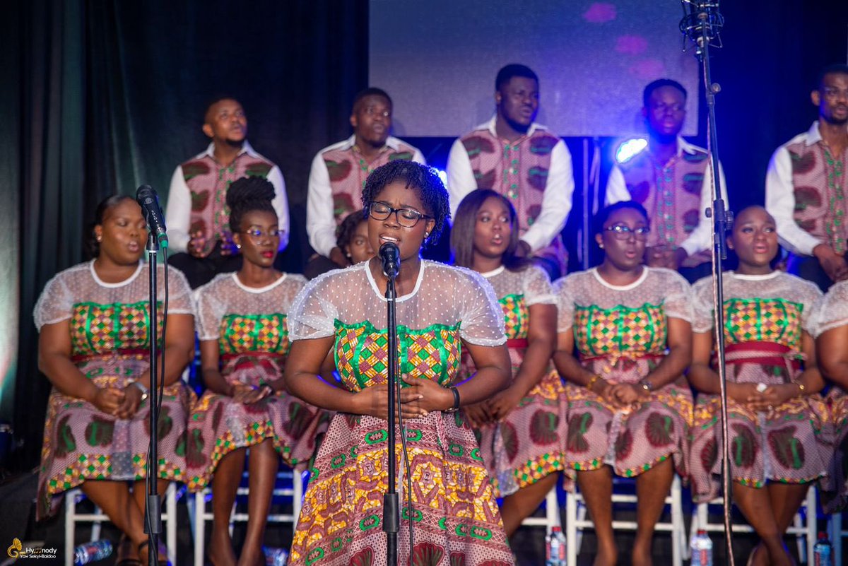 Gramophone_Gh's tweet photo. Let's take a look at some of the beautiful emotional moments felt during Hymnody! 
#emotions #GramophoneGhana #Gramophonechorus #choralmusicgh #smiles #hymnody #ProfJY #spiritfilled https://t.co/2zsLiXWo3y