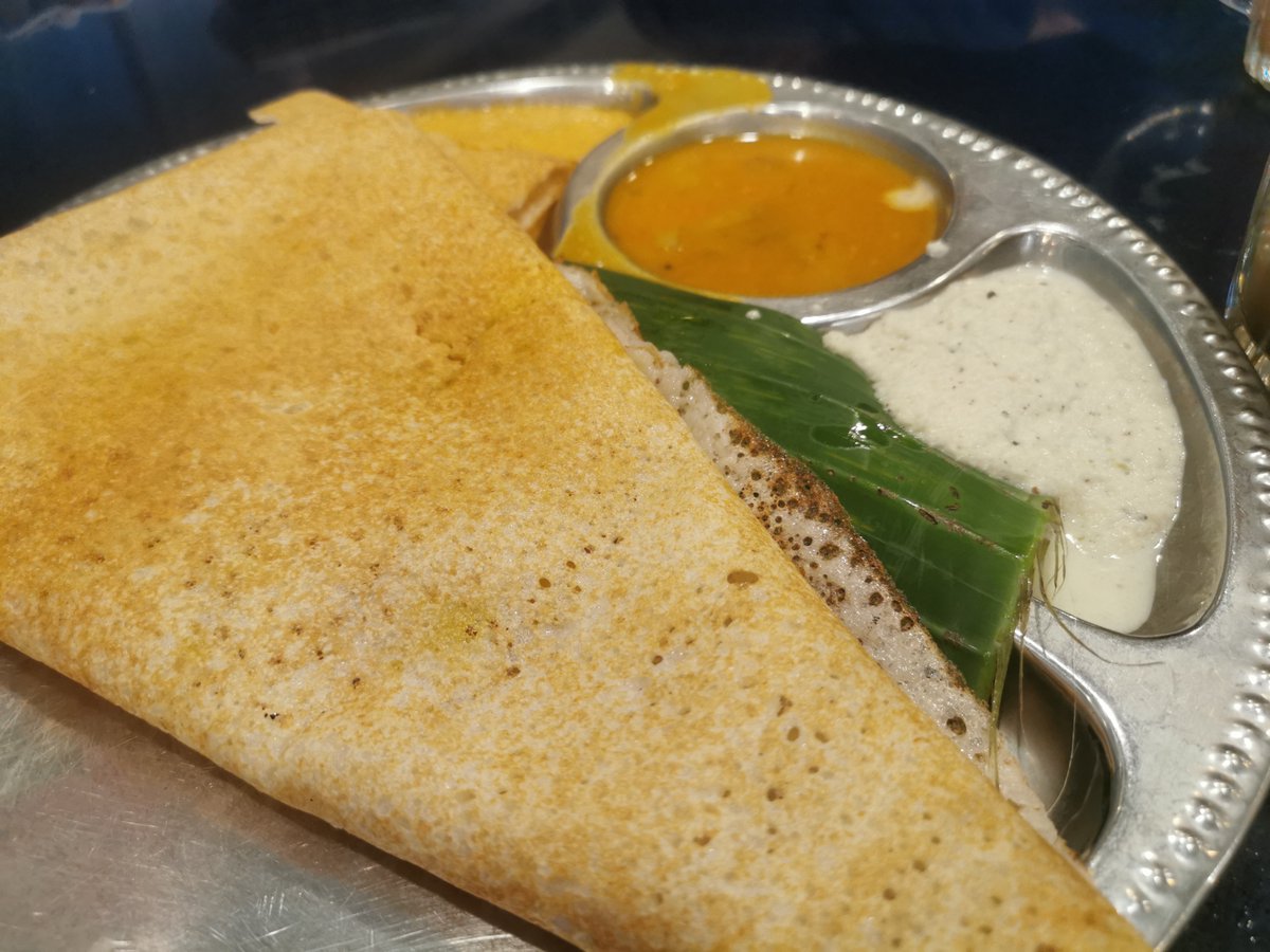 NewsBFM's tweet photo. 1. Dewan Bahasa dan Pustaka has drawn flak from online users over a social media post on how to correctly spell thosai in Bahasa Melayu.

In a Twitter post, DBP said "tose" was the correct spelling for the traditional Indian dish in the Malay language, instead of "tosai". https://t.co/w6Prh5ETeY