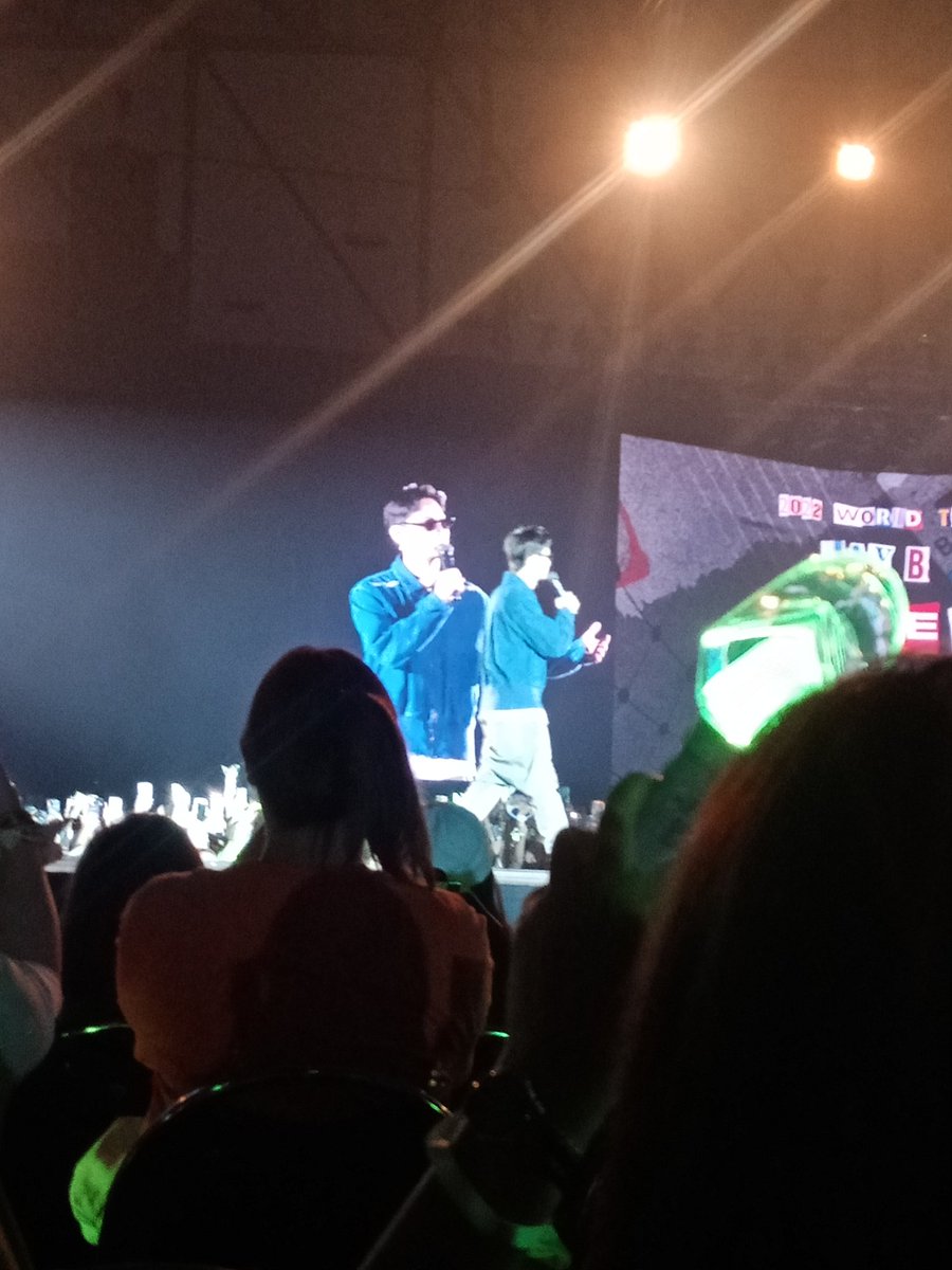JSJBNOW's tweet photo. 📌ครั้งแรกที่ไปดูคอนเสิร์ตของเมนคนโปรด JAY B got7 14/10/2565💚❤

First time I went to JAYB's concert

 #2022JAYBWorldTourinBKK #LIMJAEBEOM @jaybnow_hr https://t.co/R10vtFecLo