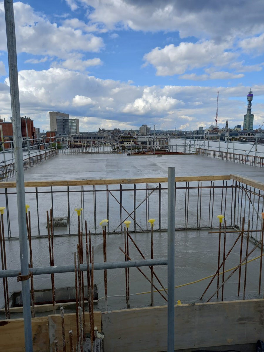 ShacaConstruct's tweet photo. #Shaca #construction recently completed a 46m3 concrete pour to complete the new roof construction. We are looking forward to completing the perimeter upstands and lift walls in the coming weeks!

#structuralalterations #reinforcement #concrete #londonconstruction https://t.co/HUeWFhBEAY