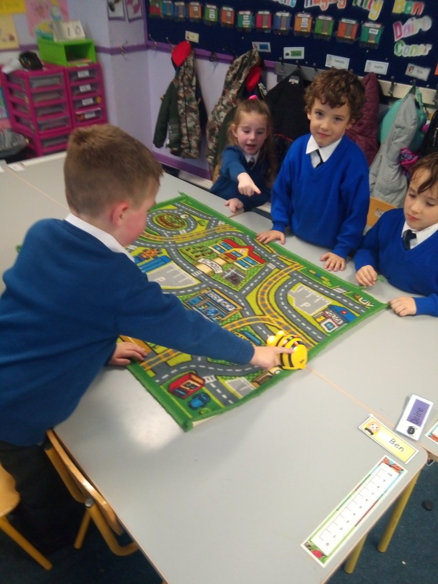 SsPeterPaulNS1's tweet image. Coding for Maths Week in JI &amp;amp; SI #mathsweek2022 #straidens #codingforjuniors @EdCentreMayo @MayoNorthEast