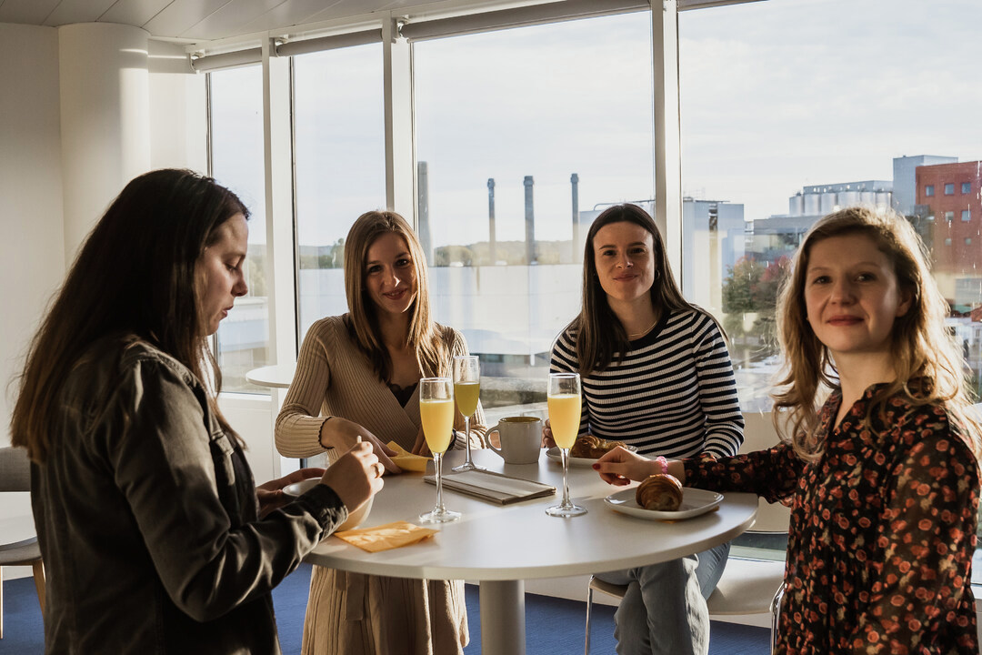 ausy_be's tweet photo. Celebrating our new HQ with a welcome breakfast and happy faces! 🥐☕🥂 #teamausy #newoffice https://t.co/zA6nsQQ8oJ
