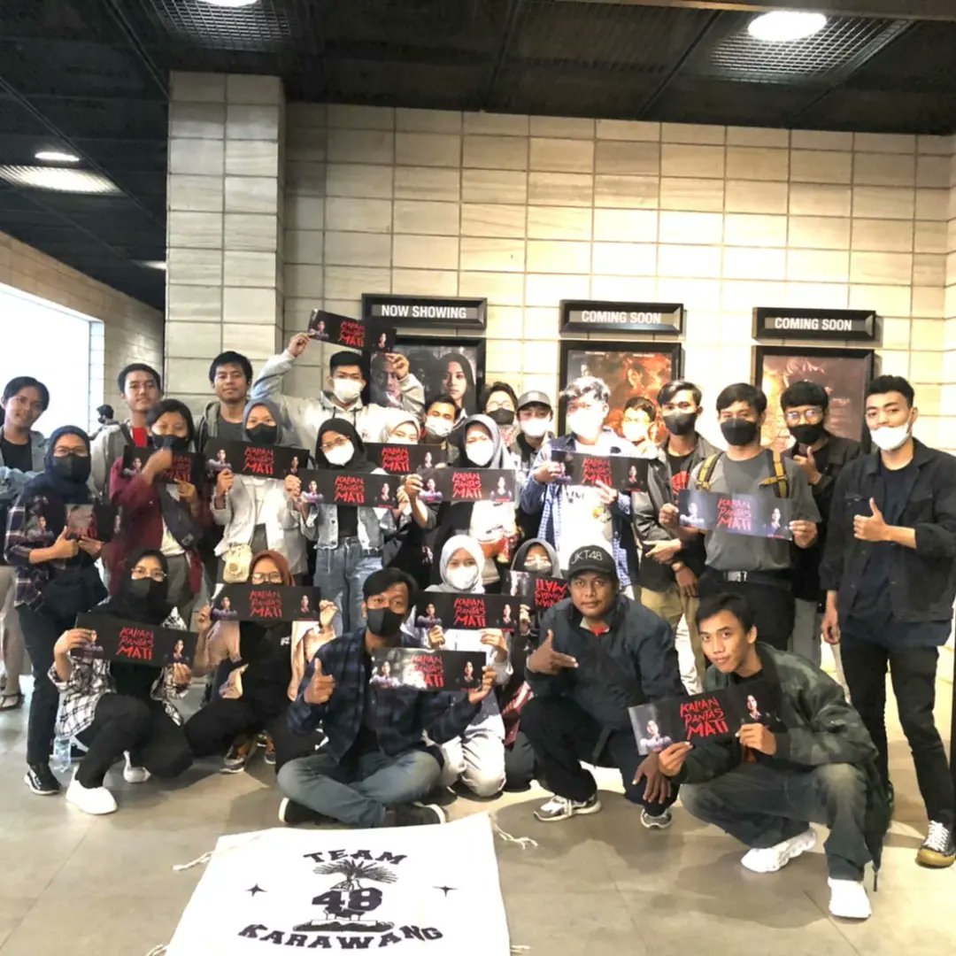 Hadi_DaLopez's tweet photo. Tft @jkt48_karawang buat nobar film "kalian pantas mati"๐ tetap kompak dan terus berkembang๐ฅ๐ฅ๐ฅ
#Telatpost! https://t.co/wTy6ut7rDr