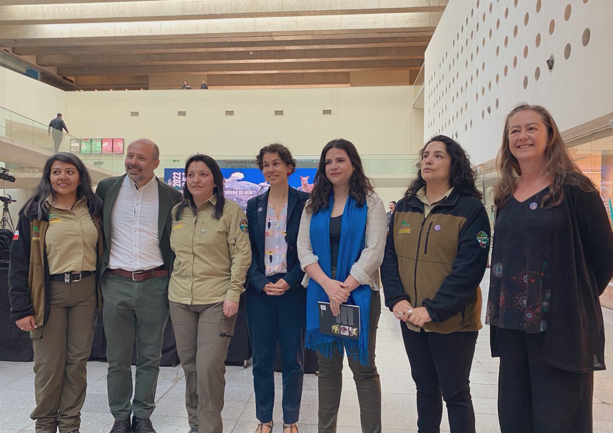 subturismo's tweet photo. AHORA, la subsecretaria @VeroKunze, junto a las ministras @totiorellanag y @Maisa_Rojas participa del 2do #encuentroareasprotegidas y #comunidadesportal organizado por el Programa #AustralPatagonia de la  @UAustraldeChile y The Pew. https://t.co/smL22vBpcV