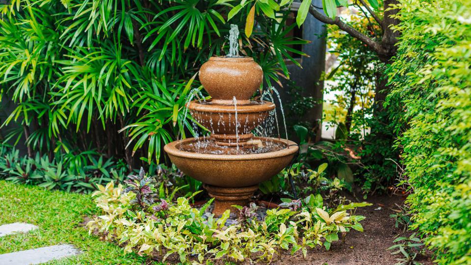 PrishaProperty1's tweet photo. Water Fountains  construction ⛲ is  our best services .
Please contact us for one in your compound. 

We offer the best services like: 
Waterproofing 
Swimming pool construction &amp;Repair 
Epoxy flooring &amp; Pu flooring 
Painting 
Tiling 
+256706757696(WhatsApp 
+256773576601 https://t.co/N3HCnxpZMn